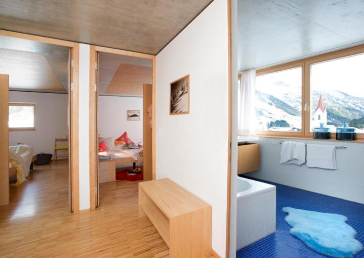 Berg:Doktr Appartements Warth  Luaran gambar